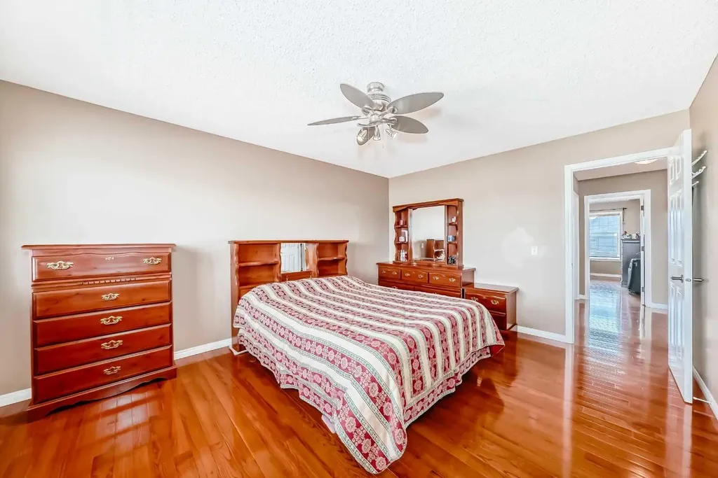 148 Saddlecrest Gardens NE Calgary AB T3J 0C3