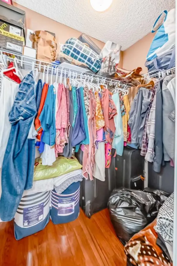 148 Saddlecrest Gardens NE Calgary AB T3J 0C3