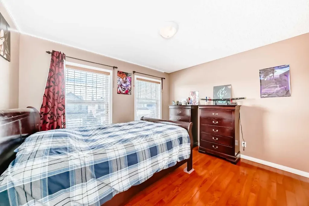 148 Saddlecrest Gardens NE Calgary AB T3J 0C3