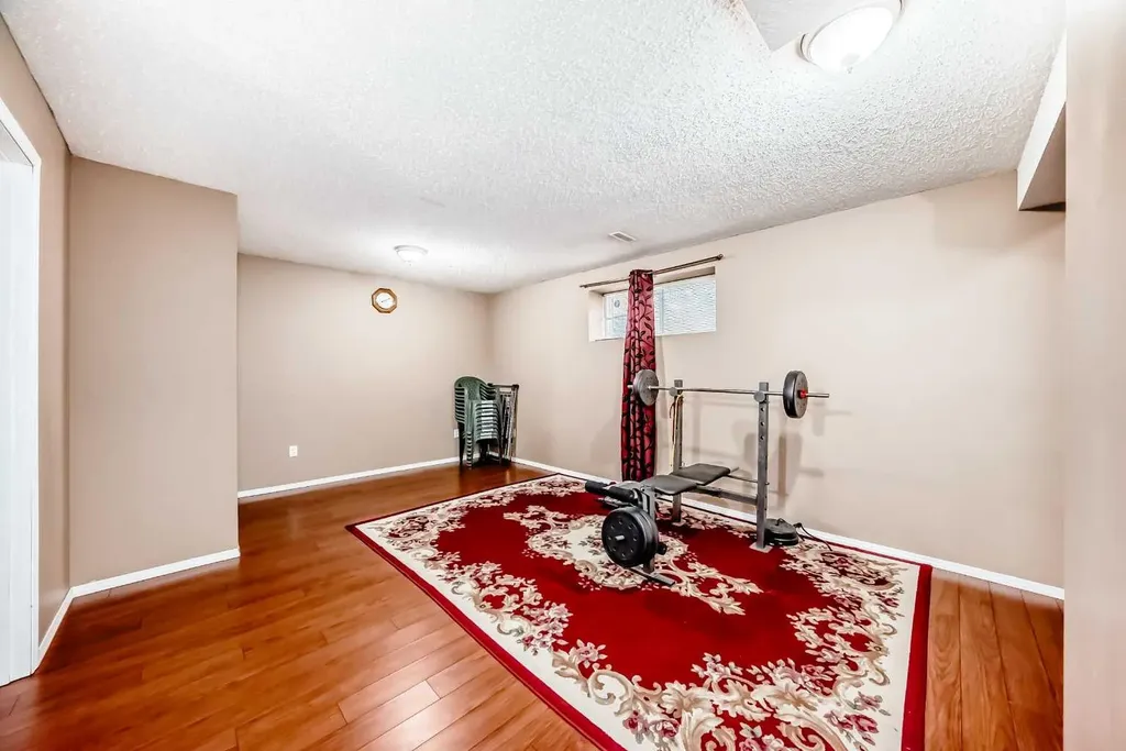 148 Saddlecrest Gardens NE Calgary AB T3J 0C3