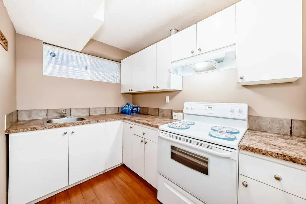 148 Saddlecrest Gardens NE Calgary AB T3J 0C3