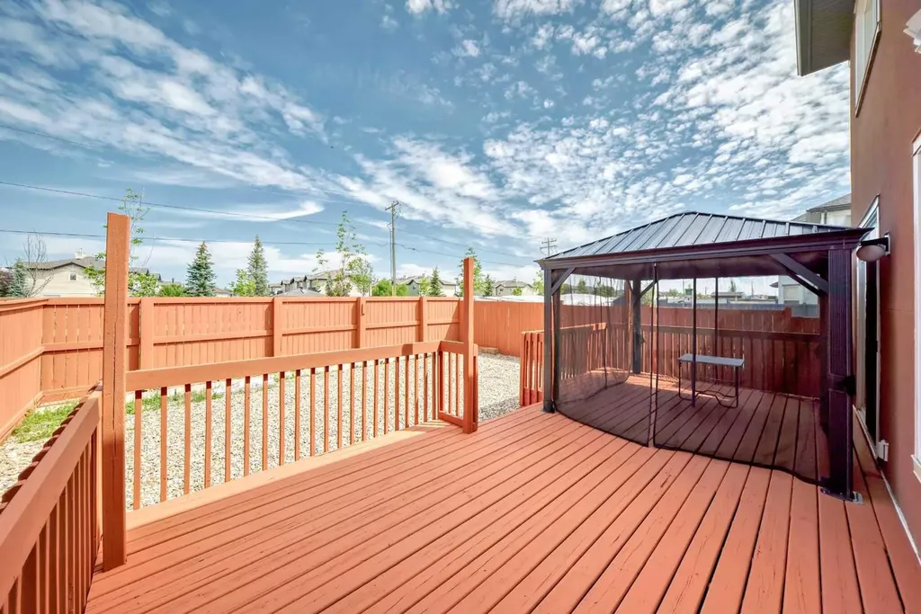 148 Saddlecrest Gardens NE Calgary AB T3J 0C3