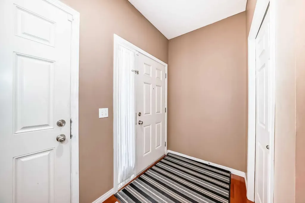 148 Saddlecrest Gardens NE Calgary AB T3J 0C3