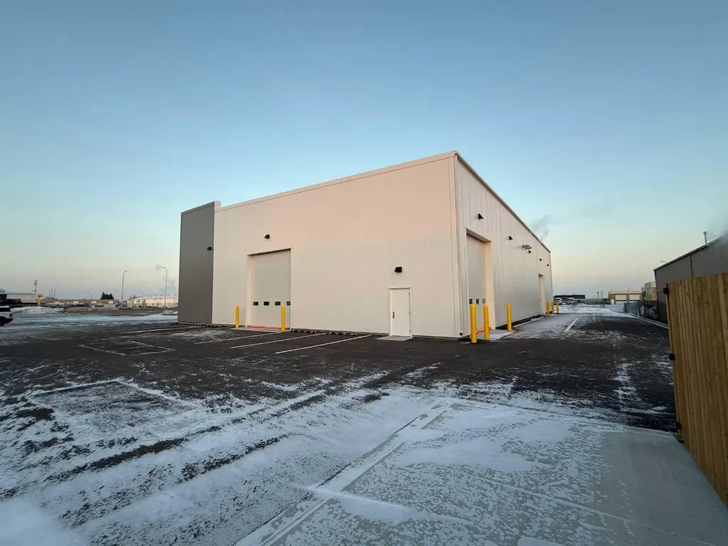 410 36 Street N Lethbridge AB T1H 5C3