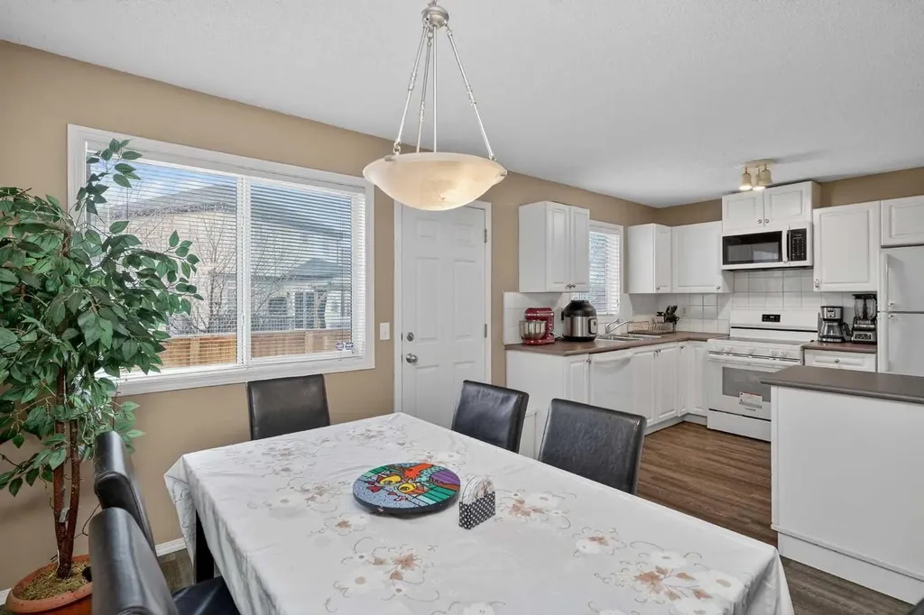 260 Stonemere Place Chestermere AB T1Z 1N2