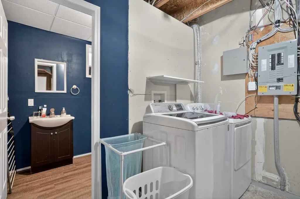 260 Stonemere Place Chestermere AB T1Z 1N2