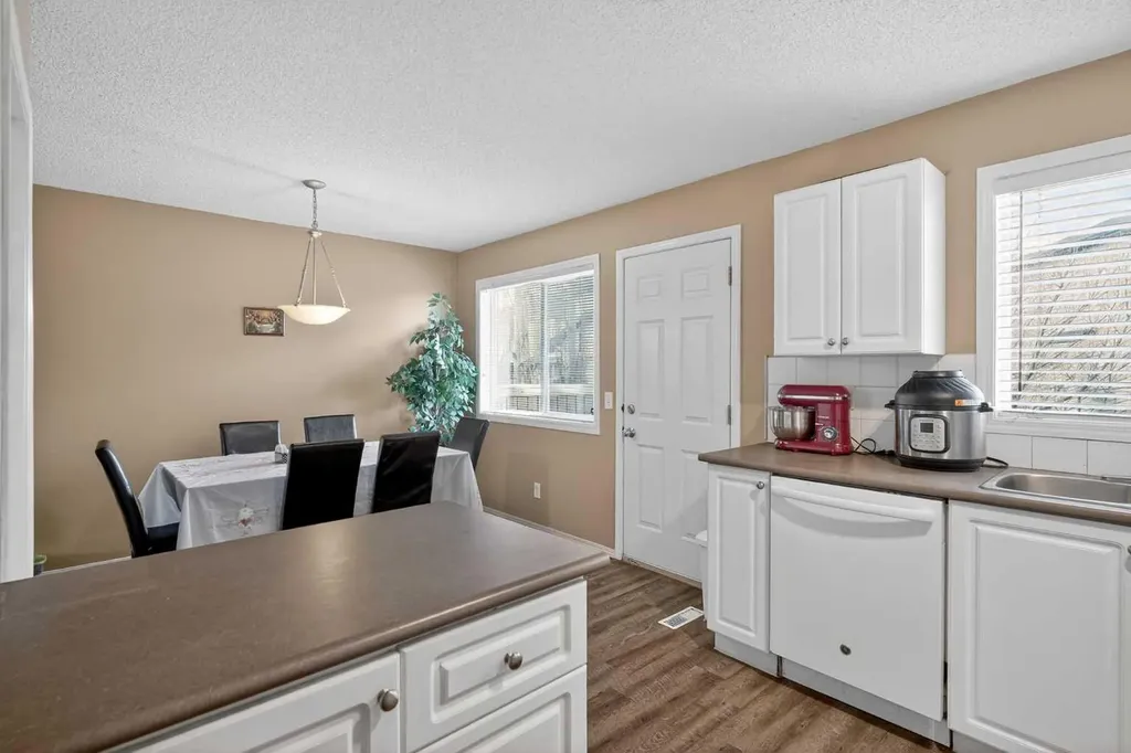260 Stonemere Place Chestermere AB T1Z 1N2