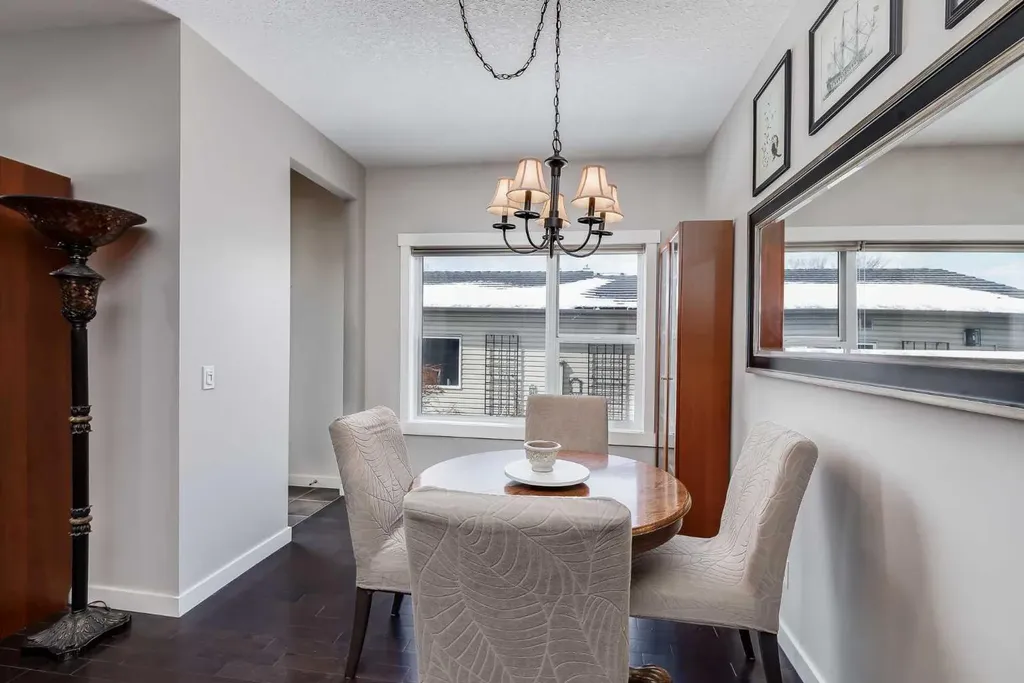 2 Elgin Meadows Green SE Calgary AB T2Z 0L8