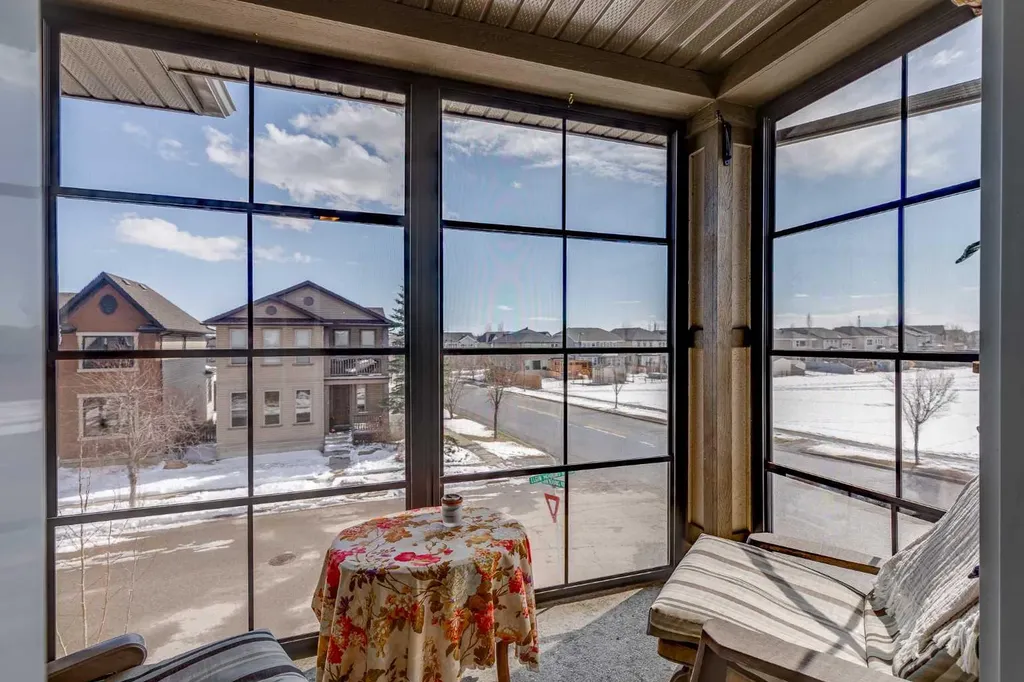 2 Elgin Meadows Green SE Calgary AB T2Z 0L8