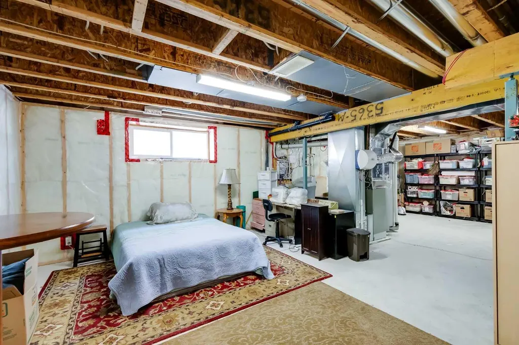 2 Elgin Meadows Green SE Calgary AB T2Z 0L8