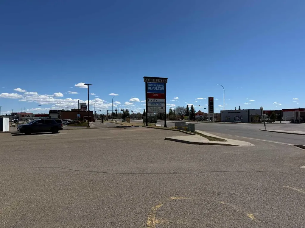 40 Strachan Court SE Medicine Hat AB T1B4R7