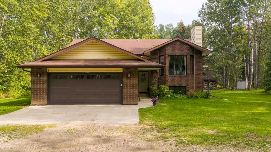 9 Athabaskan Acres Rural Athabasca County AB T9S 1B4