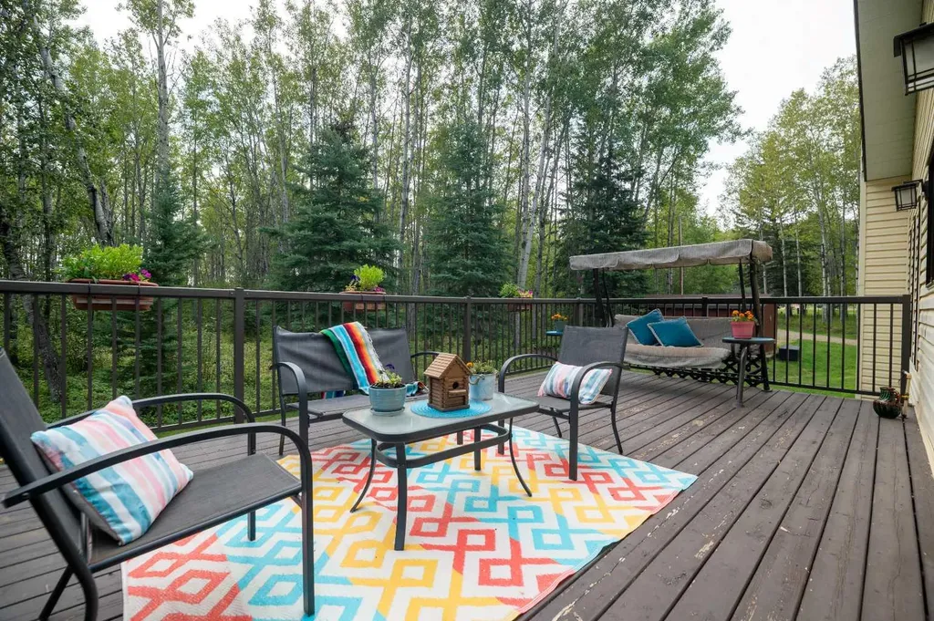 9 Athabaskan Acres Rural Athabasca County AB T9S 1B4