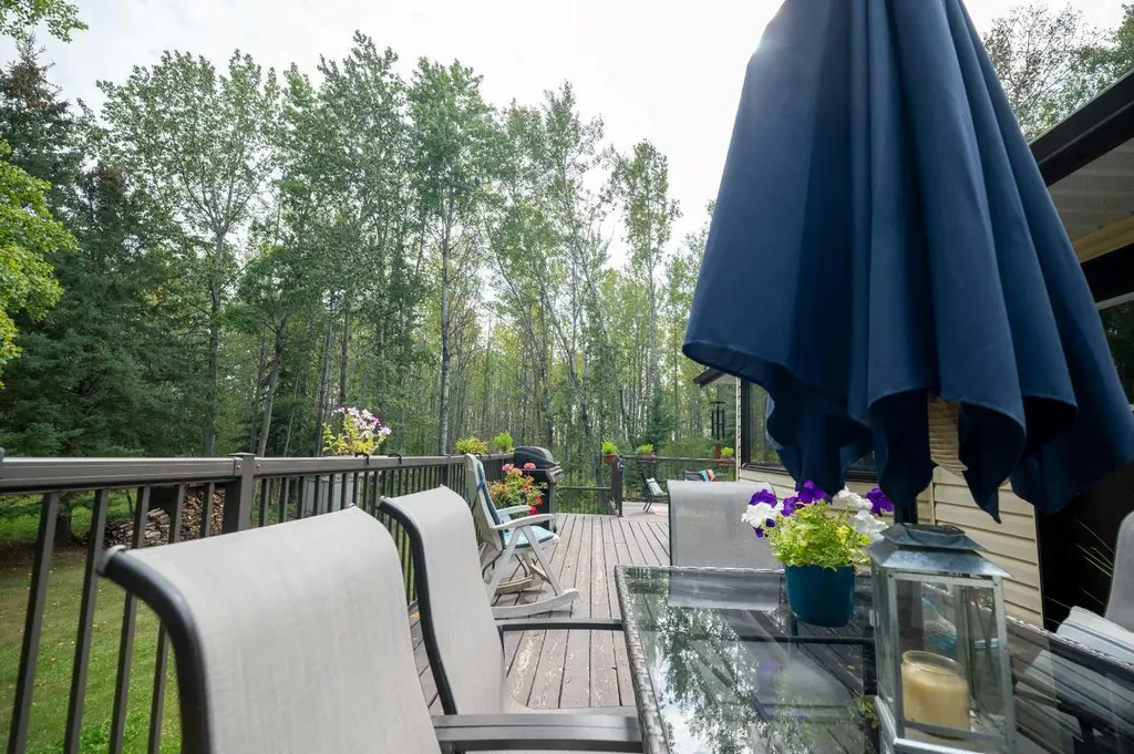 9 Athabaskan Acres Rural Athabasca County AB T9S 1B4