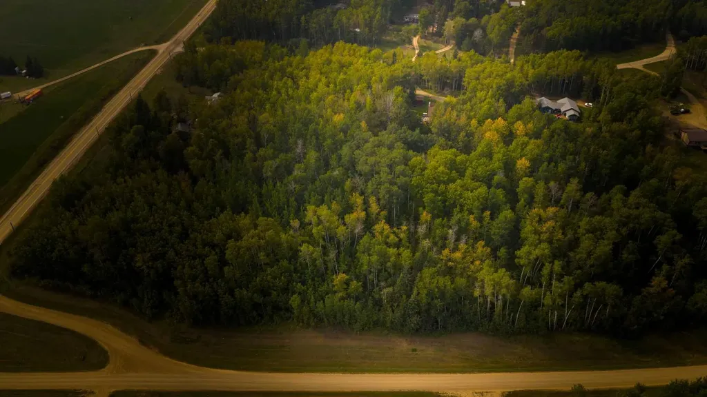 9 Athabaskan Acres Rural Athabasca County AB T9S 1B4
