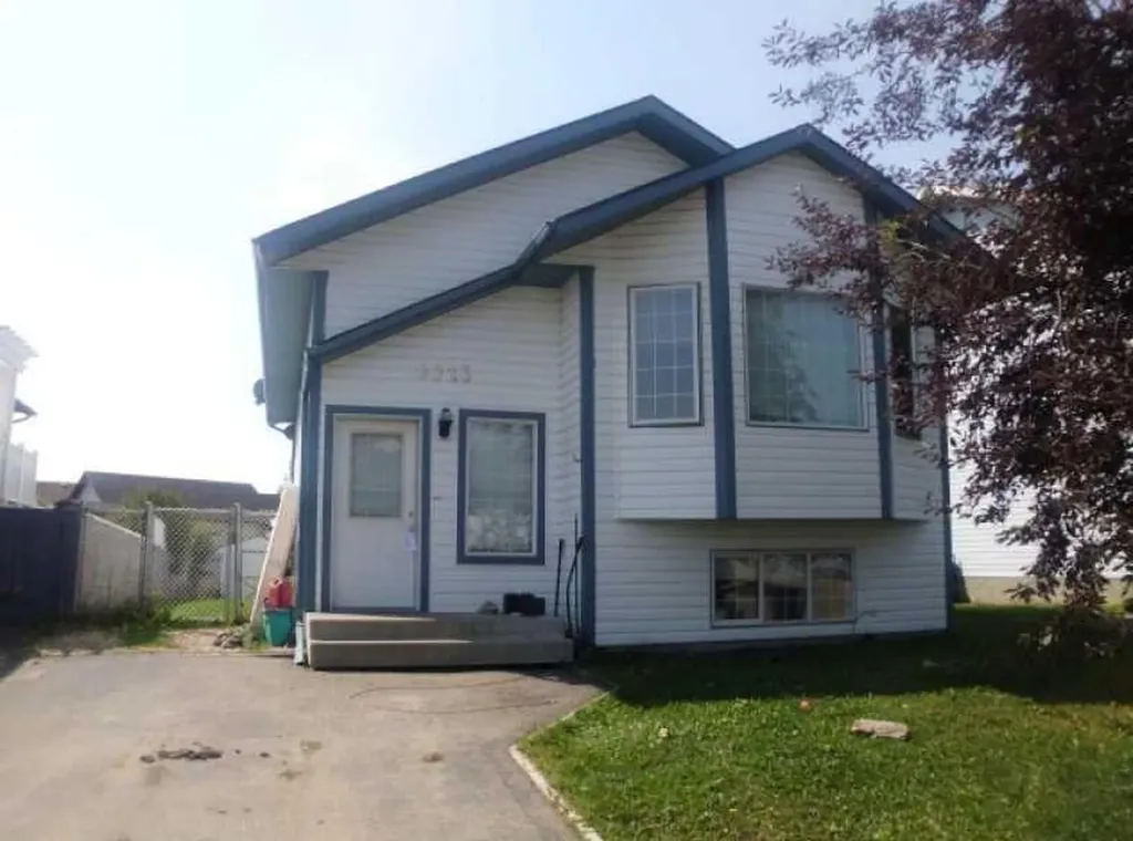 9023 62 Avenue Grande Prairie AB T8W 2M4