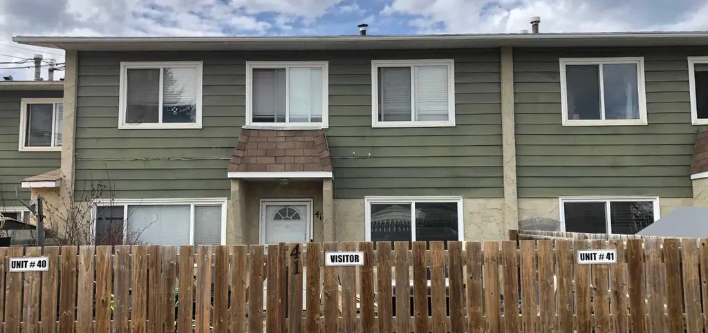 101 #41 Mill Street Hinton AB T7V 1T2