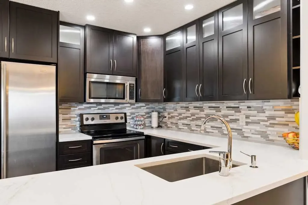 345 Rocky Vista Park NW Calgary AB T3G 5K6