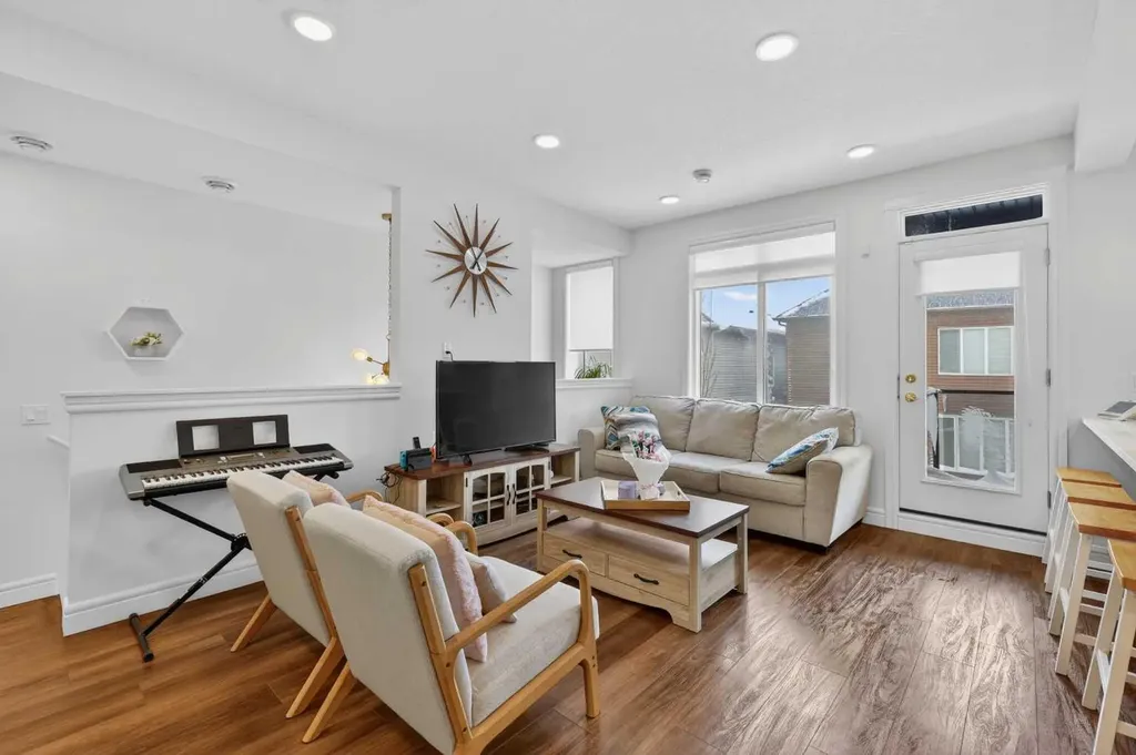 10060 46 Street NE Calgary AB T3M 3A6