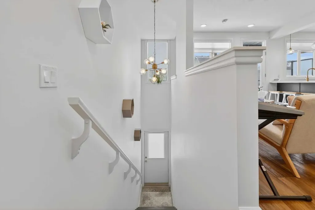 10060 46 Street NE Calgary AB T3M 3A6