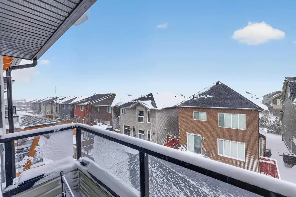 10060 46 Street NE Calgary AB T3M 3A6