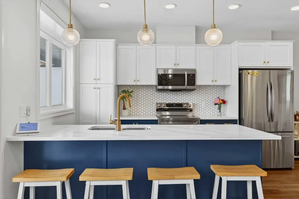 10060 46 Street NE Calgary AB T3M 3A6