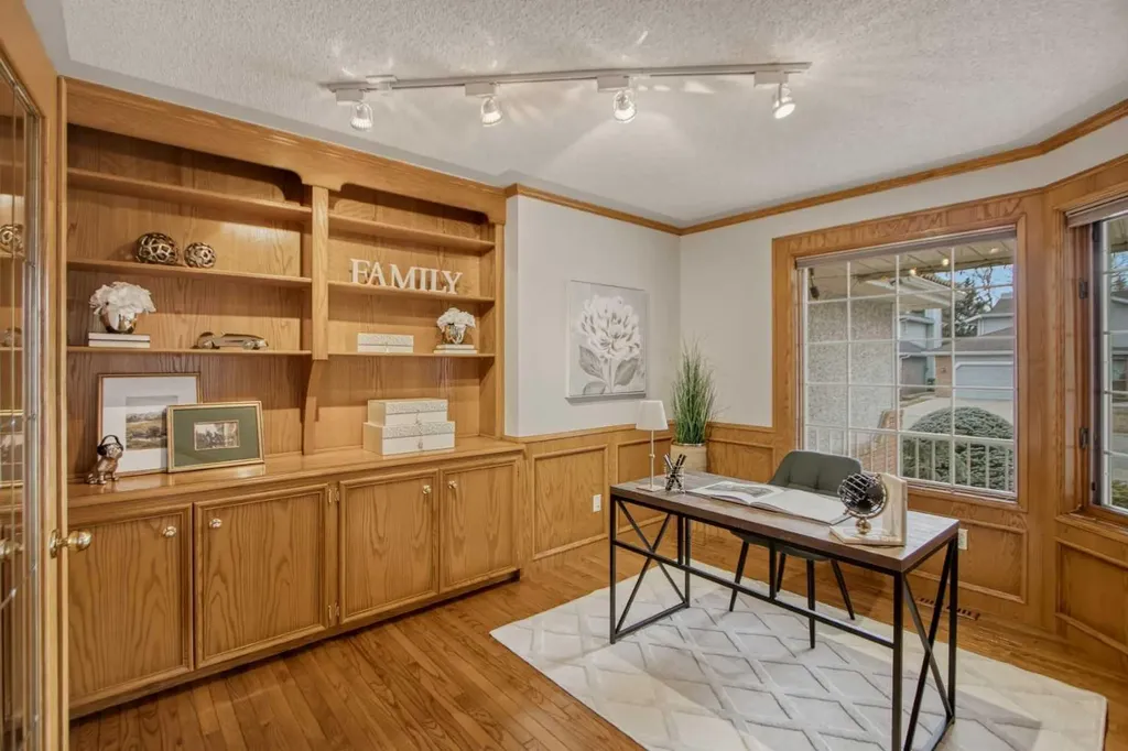 240 Varsity Estates Terrace NW Calgary AB T3B 5J4