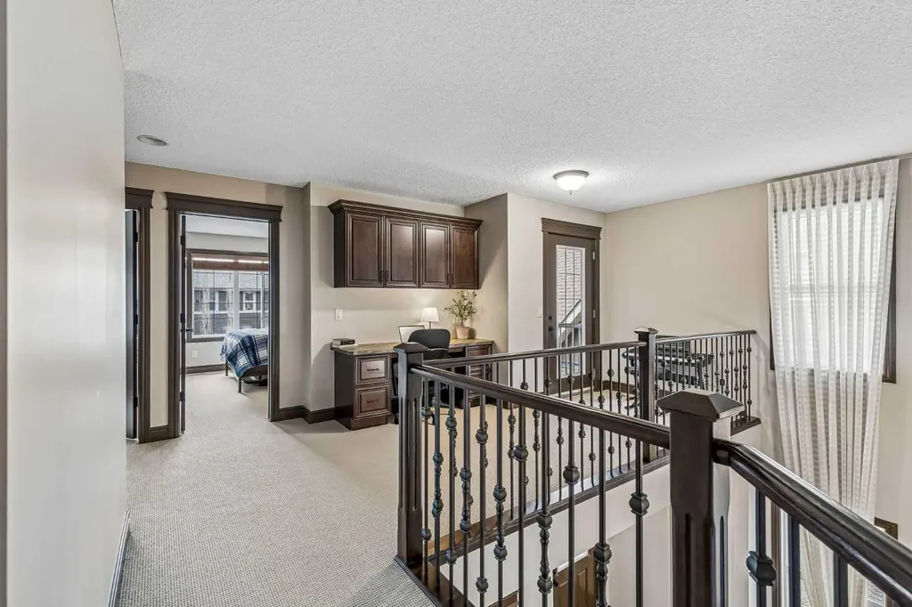12 Mahogany Heath SE Calgary AB T3M0R5