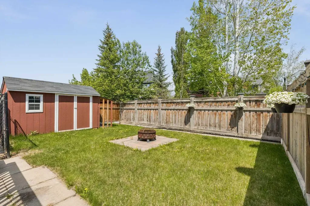 12 Mahogany Heath SE Calgary AB T3M0R5