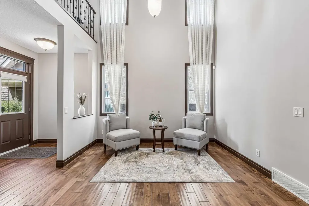 12 Mahogany Heath SE Calgary AB T3M0R5