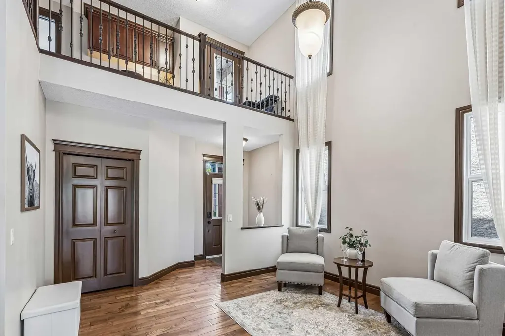 12 Mahogany Heath SE Calgary AB T3M0R5