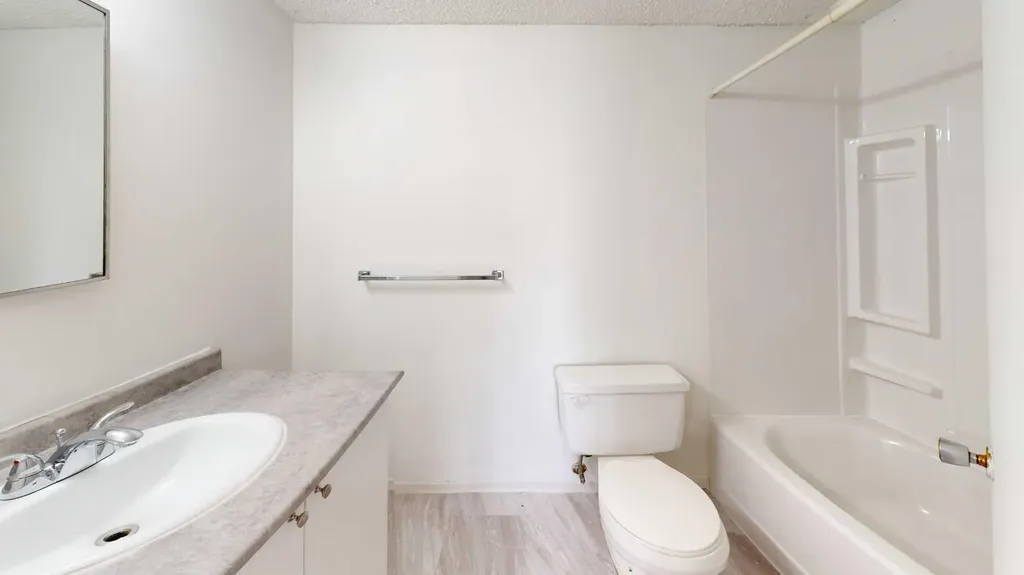 9515 100 Avenue Grande Prairie AB T8V0S8