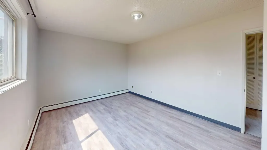 9515 100 Avenue Grande Prairie AB T8V0S8