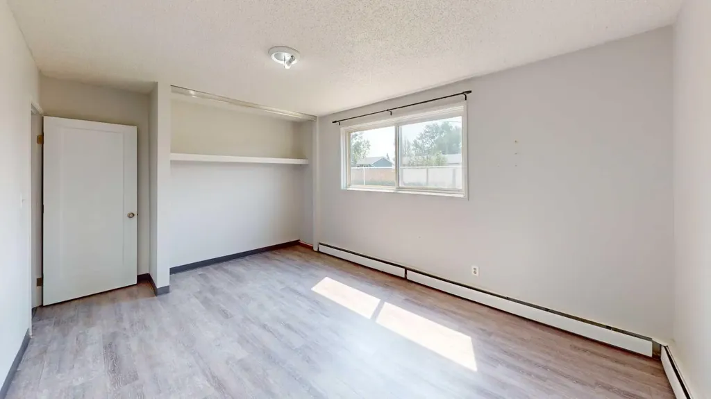 9515 100 Avenue Grande Prairie AB T8V0S8