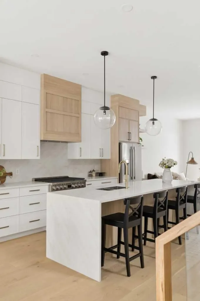 2034 29 Street SW Calgary AB T3E 2J9