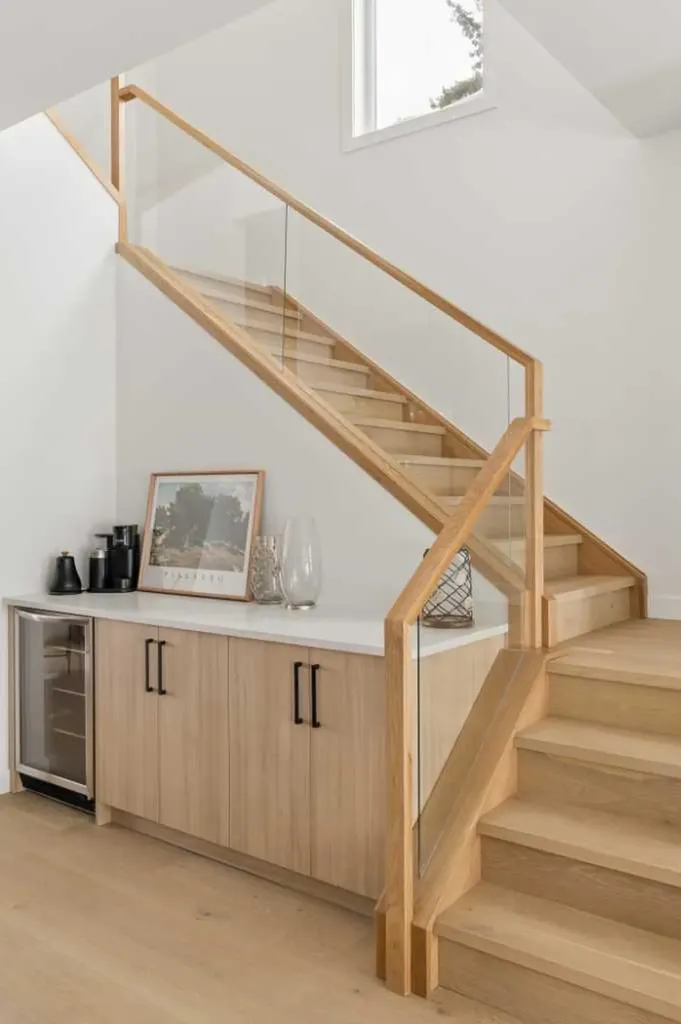 2034 29 Street SW Calgary AB T3E 2J9