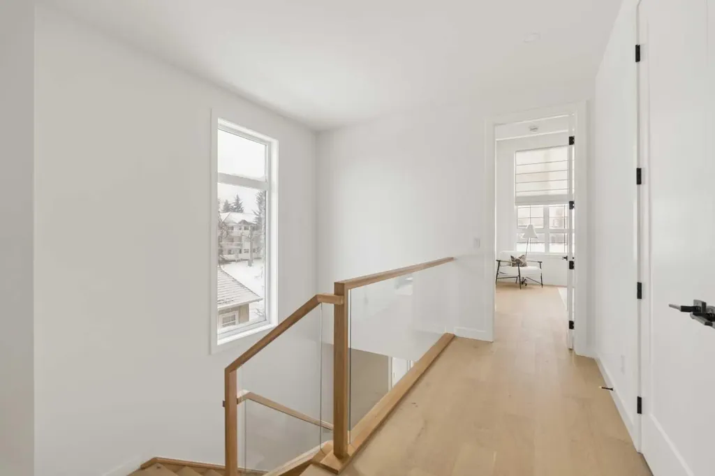 2034 29 Street SW Calgary AB T3E 2J9