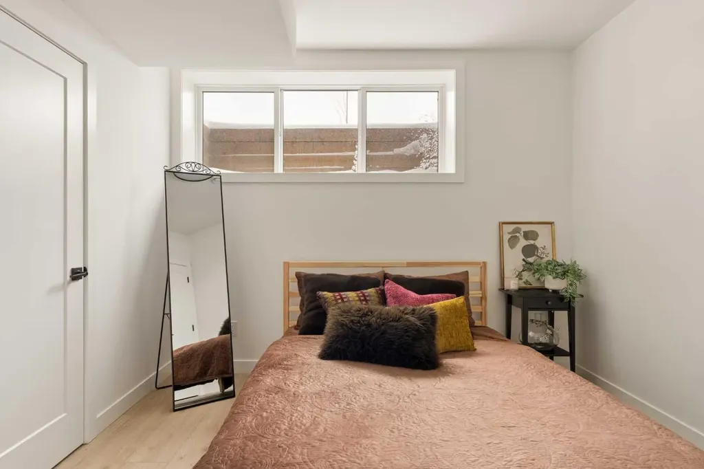 2034 29 Street SW Calgary AB T3E 2J9