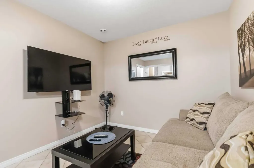 141 Dakin Drive Fort Mcmurray AB T9K 0Y1