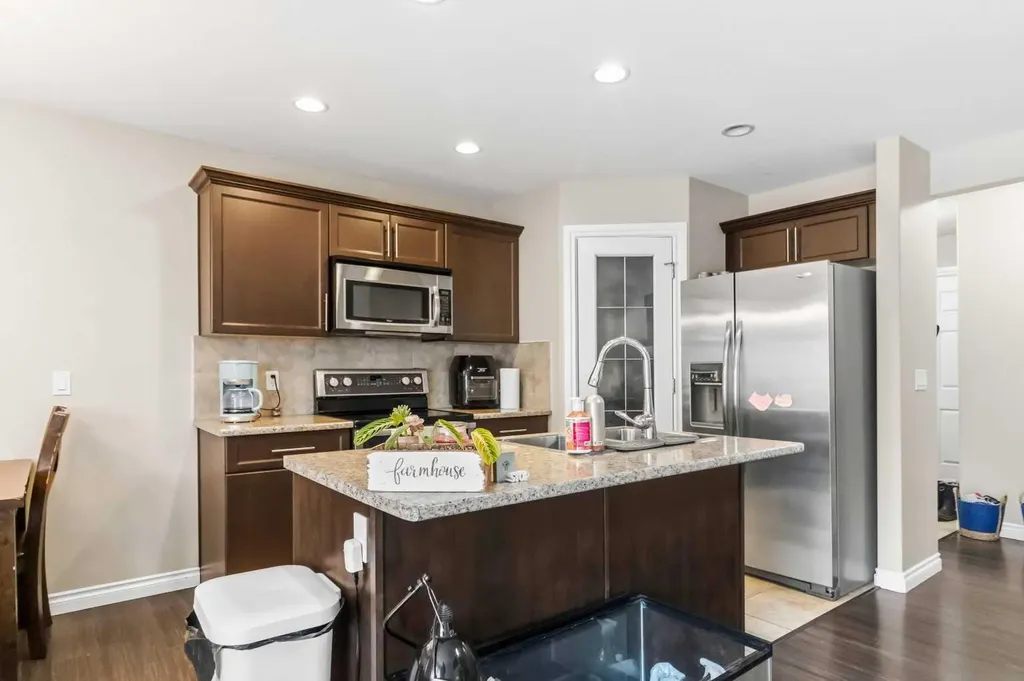 141 Dakin Drive Fort Mcmurray AB T9K 0Y1