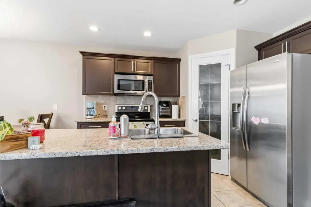 141 Dakin Drive Fort Mcmurray AB T9K 0Y1
