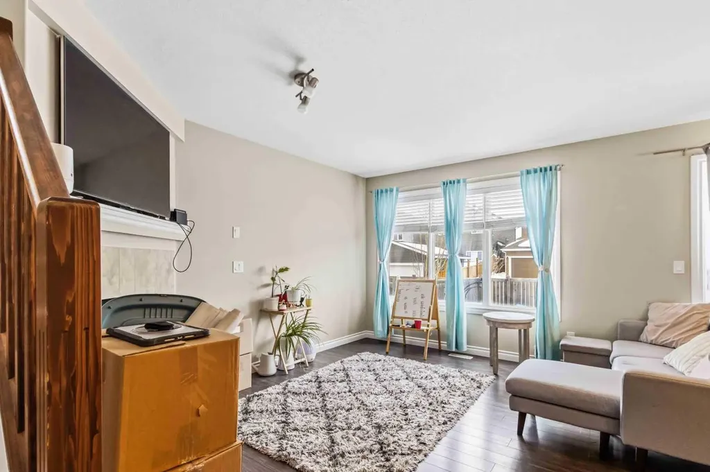 141 Dakin Drive Fort Mcmurray AB T9K 0Y1