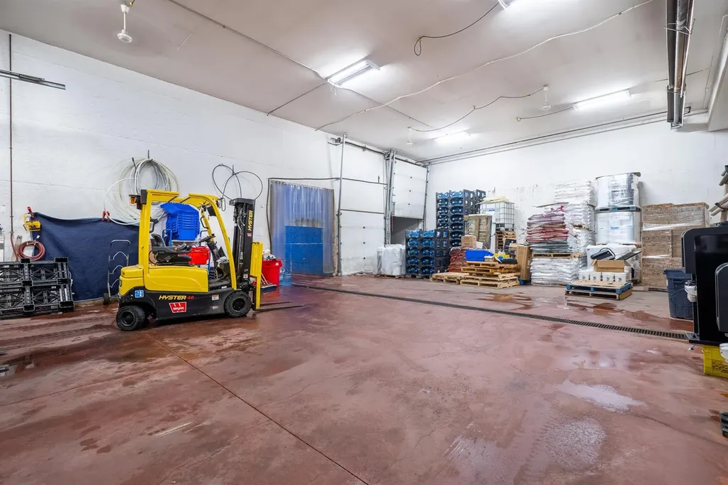 2711 50 Avenue Lloydminster SK S9V 2A8