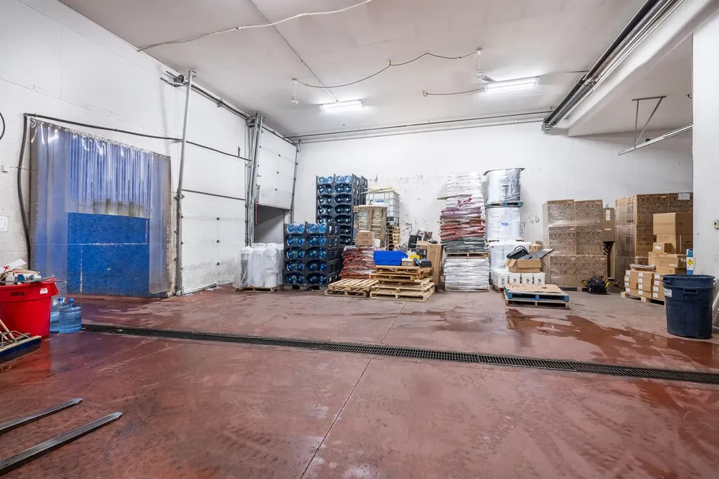 2711 50 Avenue Lloydminster SK S9V 2A8