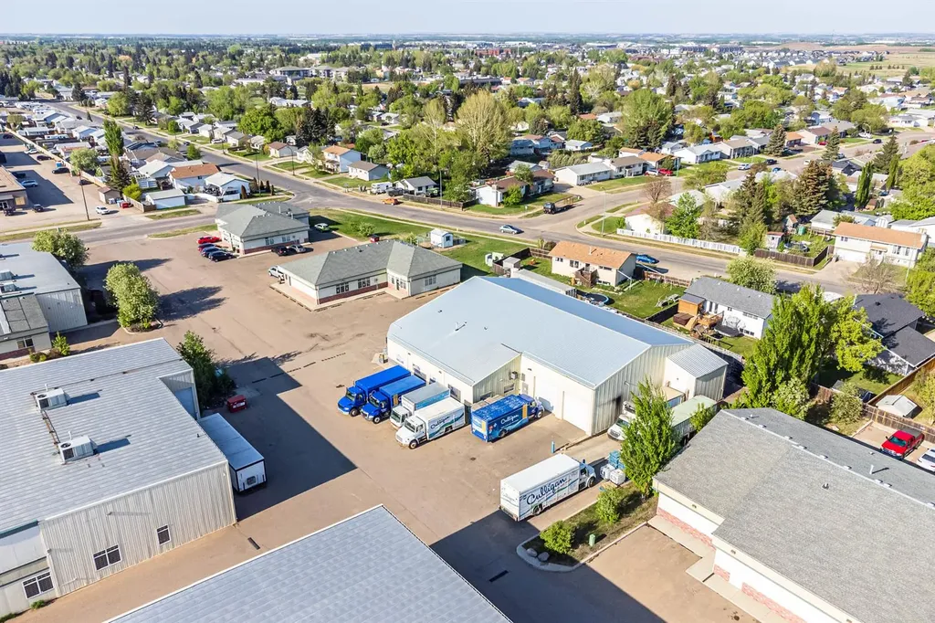 2711 50 Avenue Lloydminster SK S9V 2A8