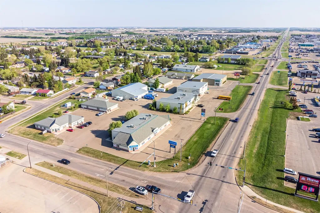 2711 50 Avenue Lloydminster SK S9V 2A8