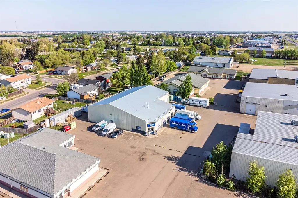 2711 50 Avenue Lloydminster SK S9V 2A8