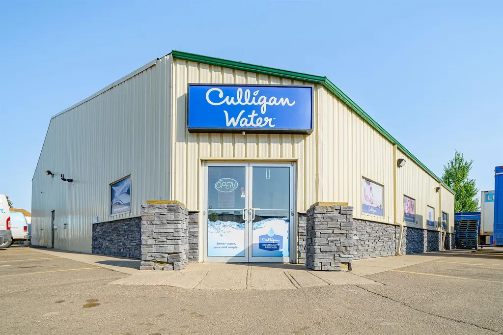 2711 50 Avenue Lloydminster SK S9V 2A8