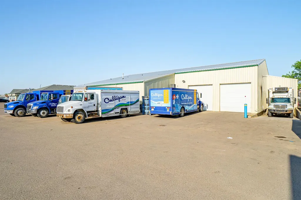 2711 50 Avenue Lloydminster SK S9V 2A8