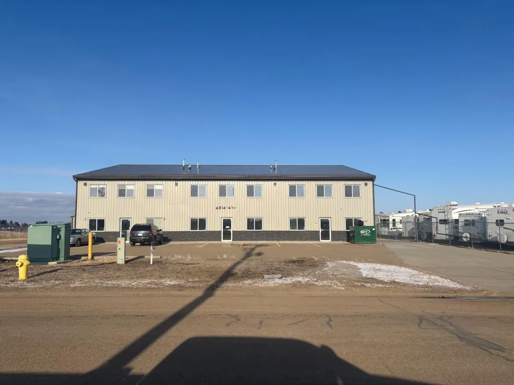 4314 41 Street Camrose AB T4V 4E5